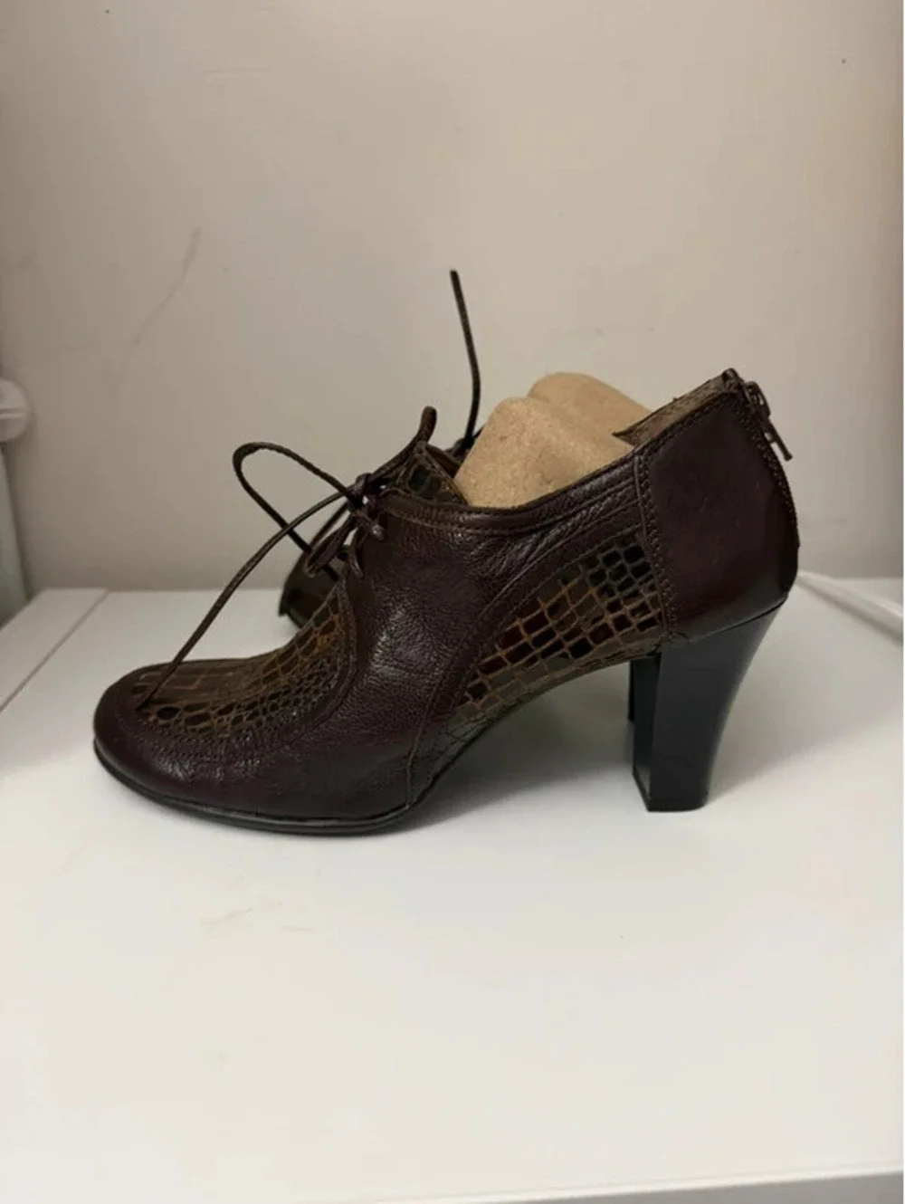 Aerosoles Brown Leather Croc Embossed Lace